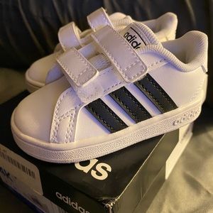 Toddler Adidas Size 4 Shoes
